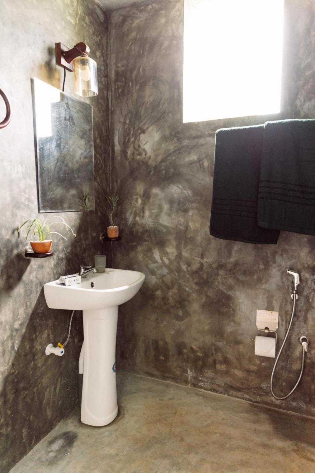 Hiriketiya Ladina Homestay Dikwella Luaran gambar